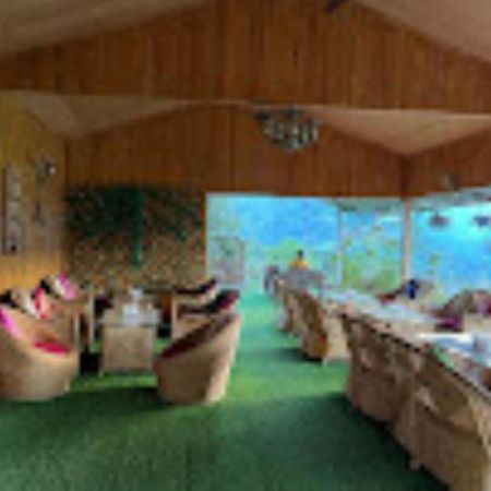 The Village Retreat Resort , Guptkashi Gupta Kāshi Buitenkant foto